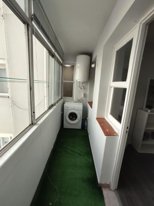 Espacioso Piso Con Garaje Cerca Del Centro De Vigo Exteriör bild